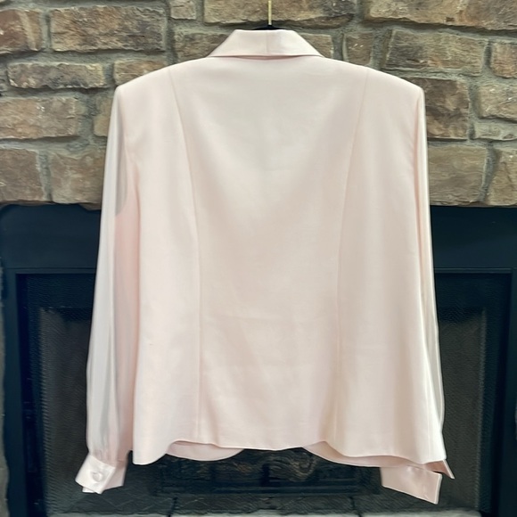 J. R. Nites Woman pink tuxedo-like embellished jacket and skirt. Size 16W - Picture 9 of 16